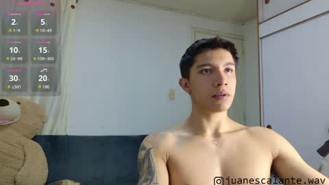 Snapshot of thesaint_xxx chatting on June 2026 06:44:01 AM thesaint_xxx online show from June 2026 06:44:01 AM