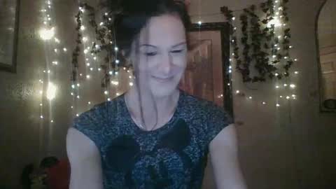 sillymillie0 online show from October 2025 01:54:02 PM