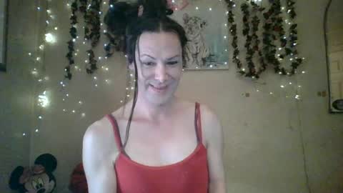 Snapshot of thesillymillie chatting on June 2026 04:53:01 PM sillymillie0 online show from June 2026 04:53:01 PM
