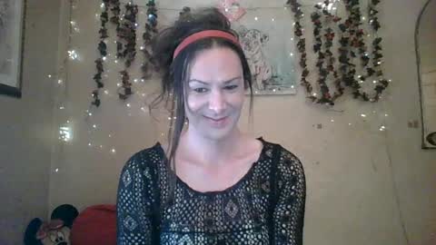 Snapshot of thesillymillie chatting on June 2026 06:34:02 PM sillymillie0 online show from June 2026 06:34:02 PM