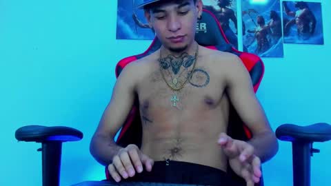 theskinny8inch_ online show from January 2025 05:13:02 AM