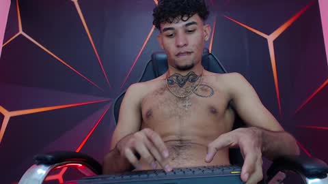 theskinny8inch_ online show from January 2025 11:26:02 AM