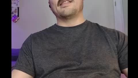 Snapshot of thesweetratguy chatting on January 2025 11:21:02 PM thesweetratguy online show from January 2025 11:21:02 PM