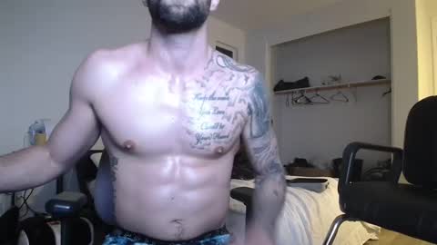 Snapshot of theufcfan_8181 chatting on January 2025 04:17:01 AM troy online show from January 2025 04:17:01 AM