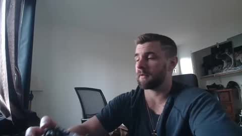 Snapshot of theufcfan_8181 chatting on April 2026 02:27:02 AM troy online show from April 2026 02:27:02 AM