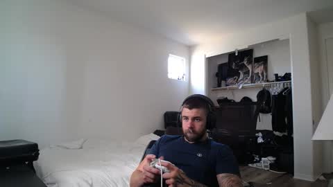Snapshot of theufcfan_8181 chatting on May 2026 11:32:01 PM troy online show from May 2026 11:32:01 PM