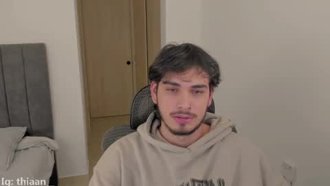 thiaan__ online show from September 2025 12:34:01 AM