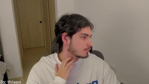 thiaan__ online show from September 2025 11:51:01 PM