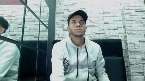 thiago_hairy online show from December 2025 04:40:02 AM