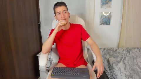 Manuel online show from October 2025 11:13:02 PM