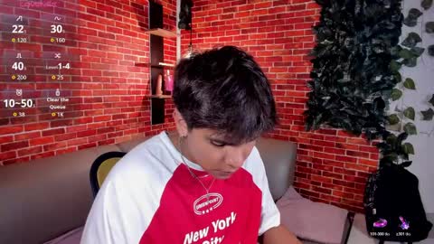 Snapshot of thiago_kozak chatting on May 2026 02:00:02 PM thiago online show from May 2026 02:00:02 PM
