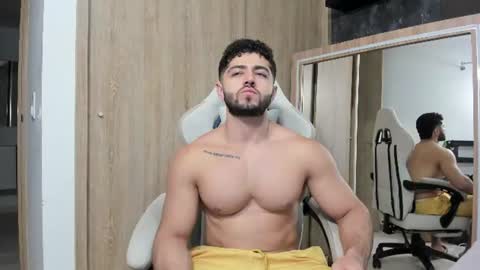 THIAGO online show from June 2026 03:01:02 AM