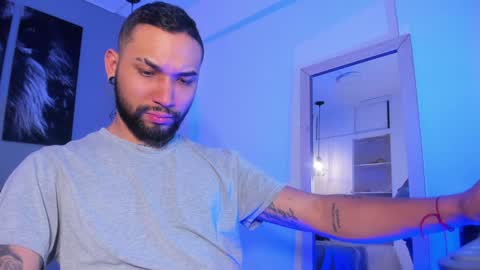 Snapshot of thiago_nowak2 chatting on December 2024 06:04:01 AM Thiago online show from December 2024 06:04:01 AM