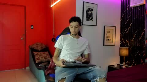 Snapshot of thiago_preston chatting on April 2026 08:00:02 PM Thiago online show from April 2026 08:00:02 PM