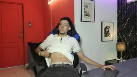 Snapshot of thiago_preston chatting on May 2026 08:06:01 PM Thiago online show from May 2026 08:06:01 PM