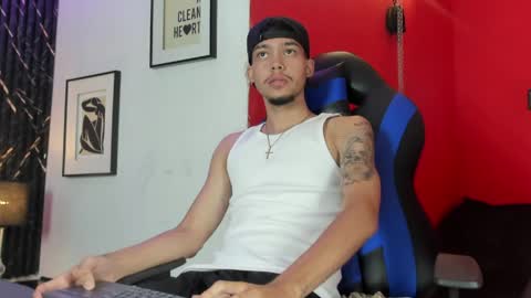 Snapshot of thiago_preston chatting on May 2026 08:38:01 PM Thiago online show from May 2026 08:38:01 PM