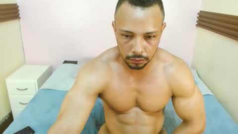 Thiago Summers online show from November 2025 01:59:02 PM
