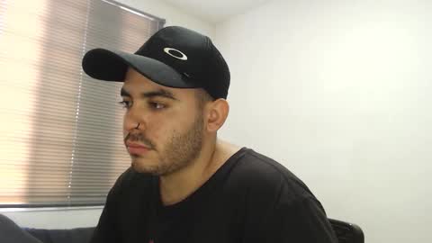 Thiago online show from December 2025 06:24:02 PM