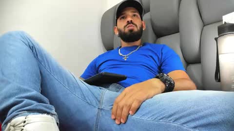 Thia Gomez online show from March 2026 07:08:01 PM