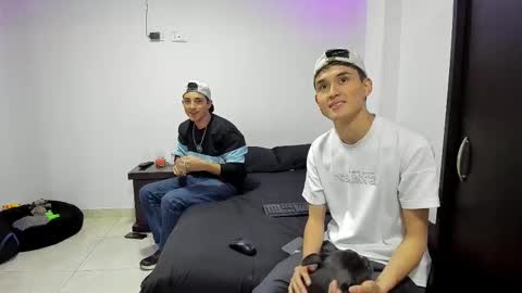 Thiago Wells online show from February 2025 01:40:01 AM