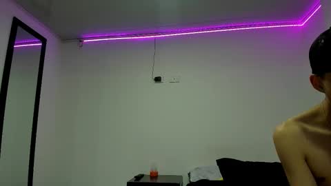 Thiago Wells online show from February 2025 06:49:02 AM