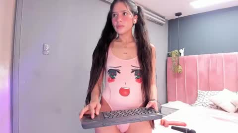 Snapshot of thiara_gh chatting on June 2026 06:52:02 AM thiara_gh online show from June 2026 06:52:02 AM