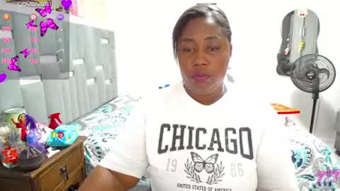 Snapshot of thickebonymilf chatting on June 2026 11:38:02 PM XIOMARA online show from June 2026 11:38:02 PM