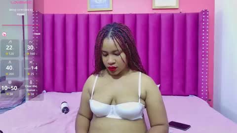 Snapshot of thickeebonyy chatting on October 2025 08:17:01 PM thickeebonyy online show from October 2025 08:17:01 PM