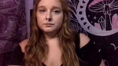 Ariel online show from October 2025 03:48:02 AM