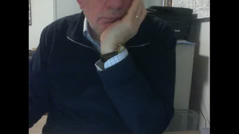 Snapshot of thickmelnik chatting on June 2026 03:45:01 PM James online show from June 2026 03:45:01 PM
