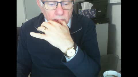 Snapshot of thickmelnik chatting on July 2026 06:41:02 AM James online show from July 2026 06:41:02 AM