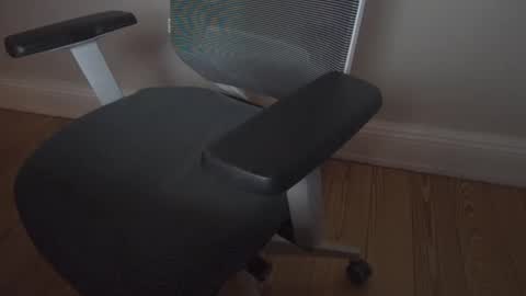 thicksized online show from February 2026 02:53:01 AM