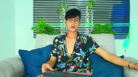 Snapshot of thiiagosaeenz chatting on February 2026 03:11:01 AM Thiago Saenzz online show from February 2026 03:11:01 AM