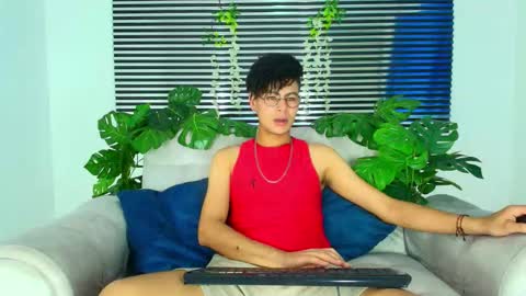 Snapshot of thiiagosaeenz chatting on March 2026 04:25:02 AM Thiago Saenzz online show from March 2026 04:25:02 AM