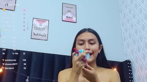 Eva  online show from February 2025 07:31:02 PM