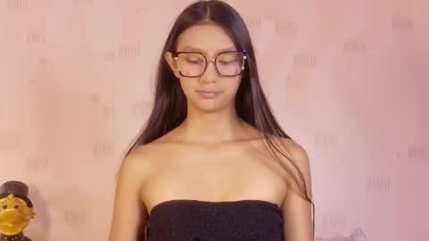 Eva  online show from February 2026 12:57:01 PM