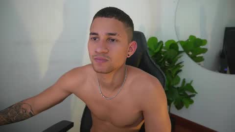 thin_tommy11 online show from December 2025 08:49:02 PM