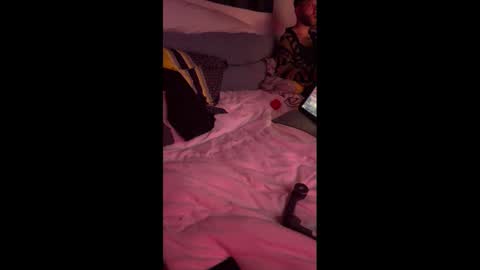 Snapshot of thixxdutchbamboo chatting on February 2026 03:17:01 AM thixxdutchbamboo online show from February 2026 03:17:01 AM