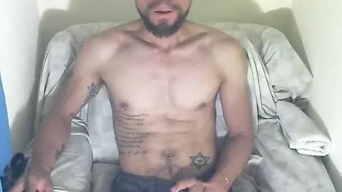 Snapshot of thomas2wood chatting on June 2026 02:24:02 AM Thomas2Wood online show from June 2026 02:24:02 AM