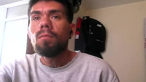 Snapshot of thomas2wood chatting on July 2026 07:19:01 PM Thomas2Wood online show from July 2026 07:19:01 PM