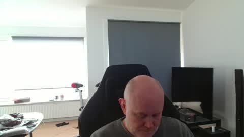 thomas315627 online show from April 2026 04:08:01 PM