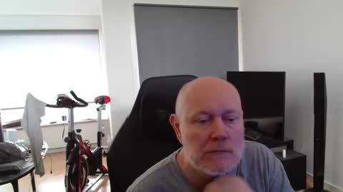 Snapshot of thomas315627 chatting on May 2026 07:37:02 AM thomas315627 online show from May 2026 07:37:02 AM