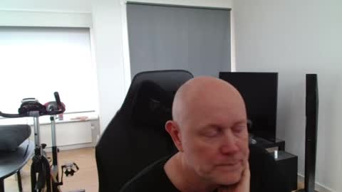thomas806035 online show from July 2026 11:36:01 AM