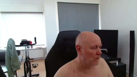 thomas806035 online show from July 2026 11:36:02 AM