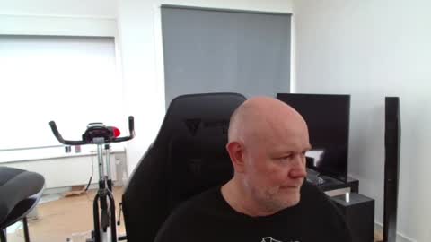 thomas806035 online show from July 2026 10:14:01 AM