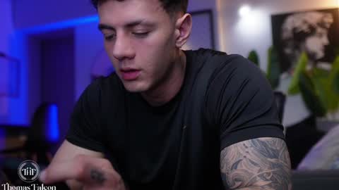 Thomas Falcon online show from January 2025 01:06:01 AM