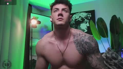 Snapshot of thomas_falcon1 chatting on February 2026 02:53:01 AM Thomas Falcon online show from February 2026 02:53:01 AM