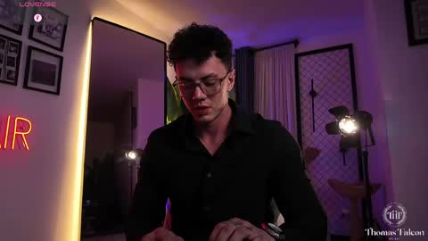 Snapshot of thomas_falcon1 chatting on June 2026 03:02:02 AM Thomas Falcon online show from June 2026 03:02:02 AM
