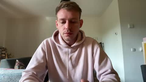 Snapshot of thomas_jd chatting on April 2026 03:21:02 PM Thomas online show from April 2026 03:21:02 PM