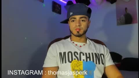 Snapshot of thomas_k7 chatting on May 2026 10:26:01 PM Thomas online show from May 2026 10:26:01 PM